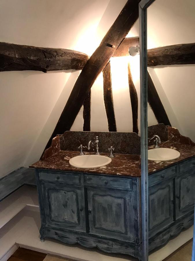 La Gloriette Gite Situe Dans La Propriete Dun Magnifique Manoir Vatteville Екстериор снимка